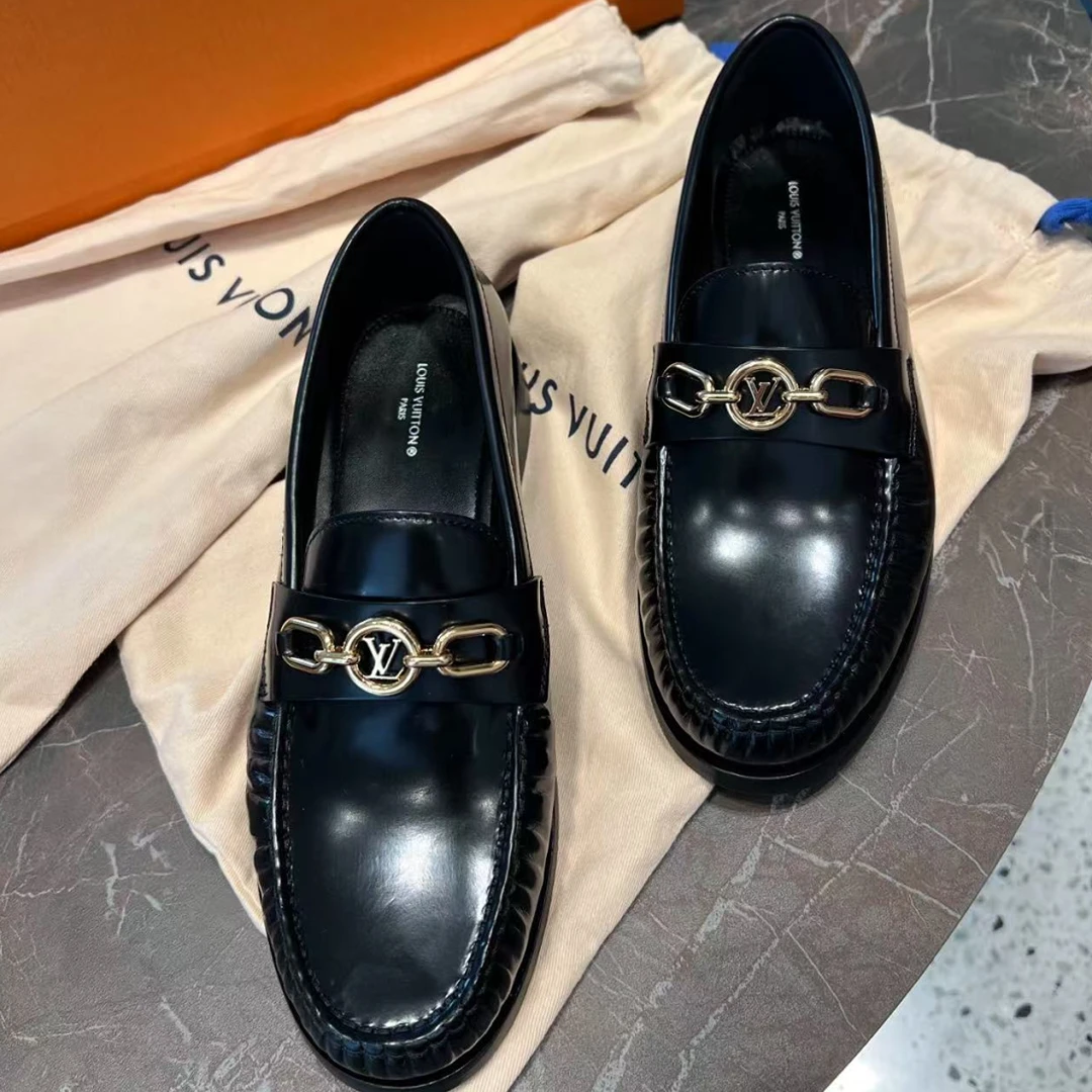 未使用 LouisVuitton/路易威登 亮面乐福休闲鞋/35/37