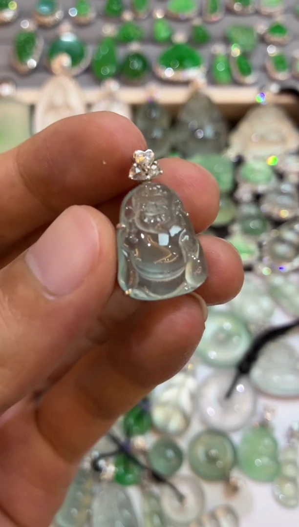 吊坠(不含链)18K金镶嵌翡翠财神