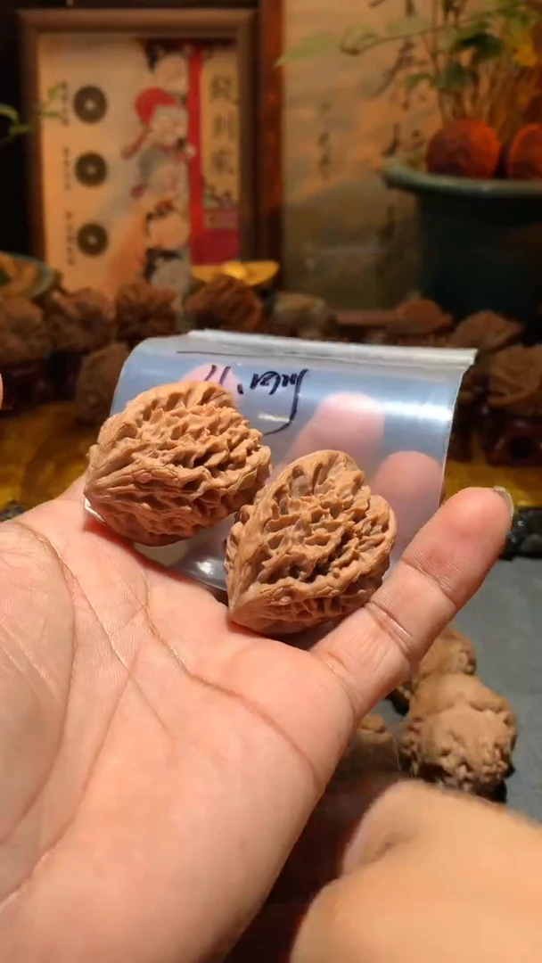 把件桃核丿****刂招财鼠 37  尺寸左右盘玩打底不支持退换