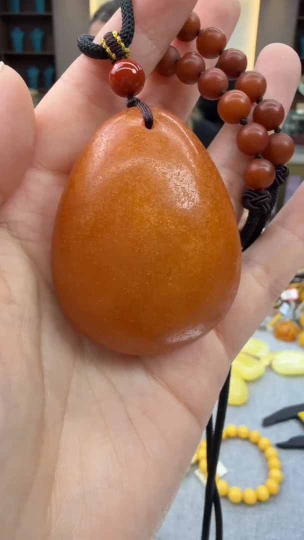 琥珀颈饰未镶嵌123号秒拍 假一罚三