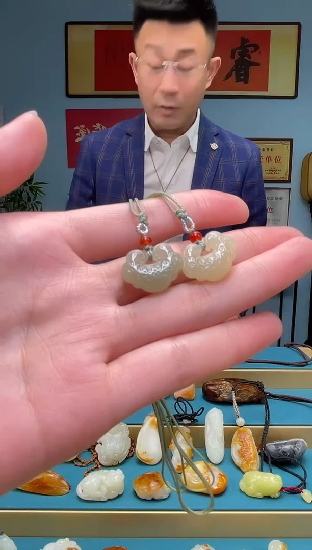 【闪购商品】和田玉颈饰未镶嵌吊坠多样性发货拍一发一