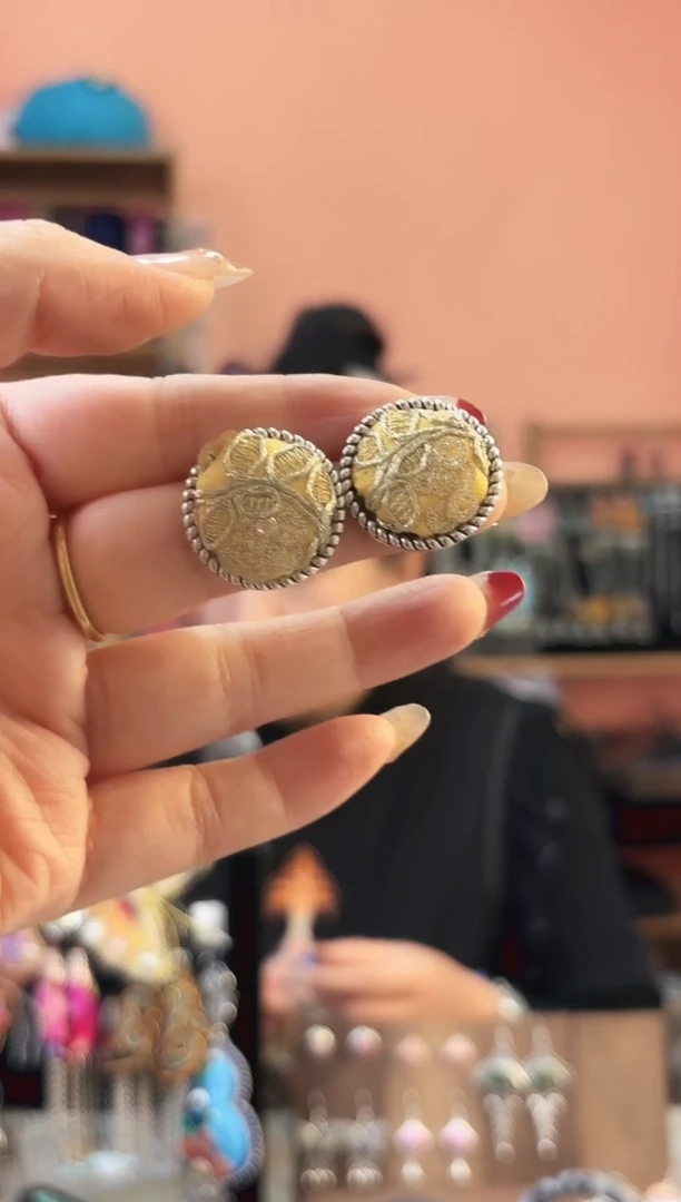 织绣艺枝独绣手工饰品94