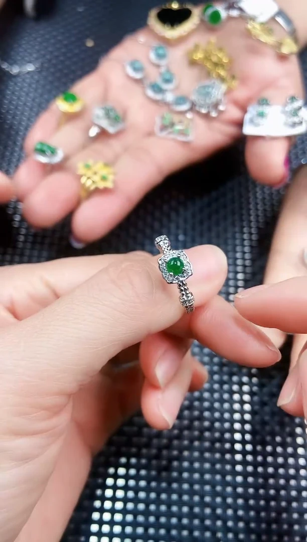 【闪购商品】翡翠戒指未镶嵌111111111