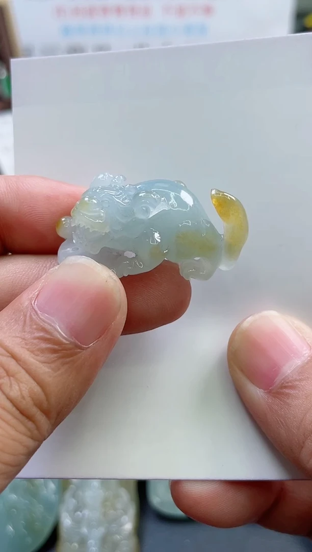 翡翠未镶嵌吊坠(不含链)小***6天然翡翠 回流货品不退不换