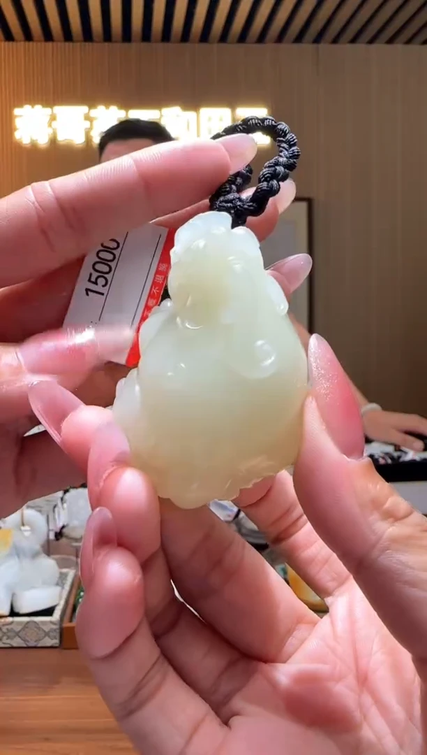 颈饰未镶嵌和田玉0