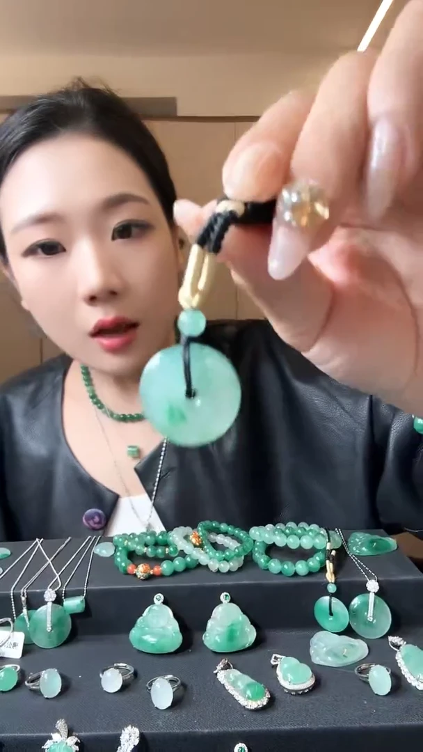 吊坠(不含链)未镶嵌石英质玉（非洲翠）安*i非洲翠平安扣