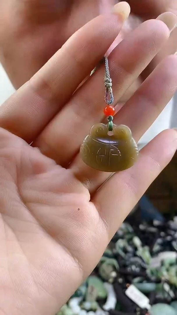 和田玉未镶嵌颈饰多样性发货，拍一发一