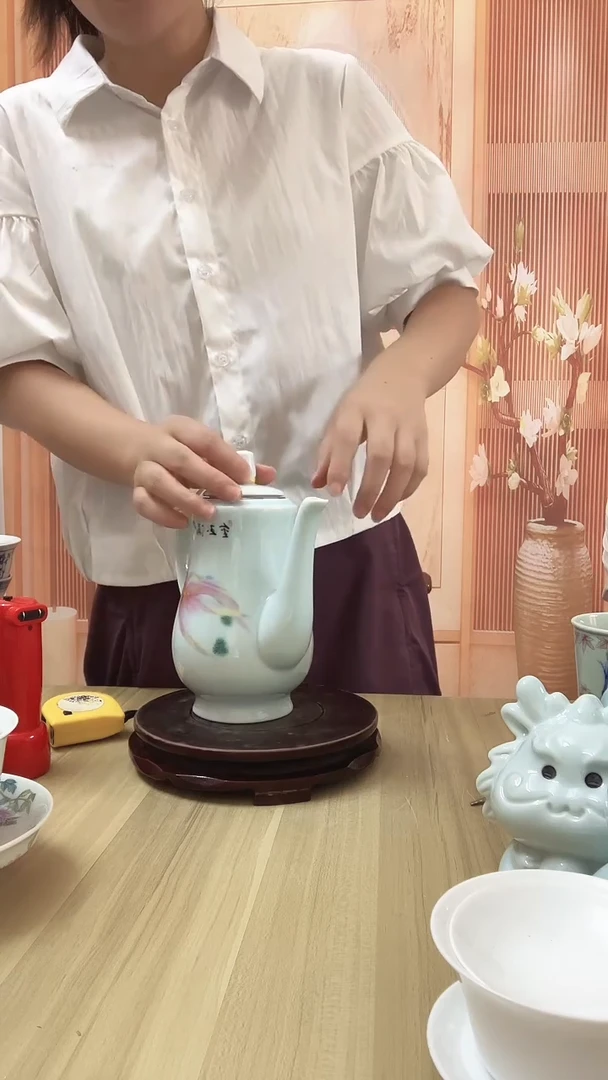 瓷金玉满堂茶壶1把
