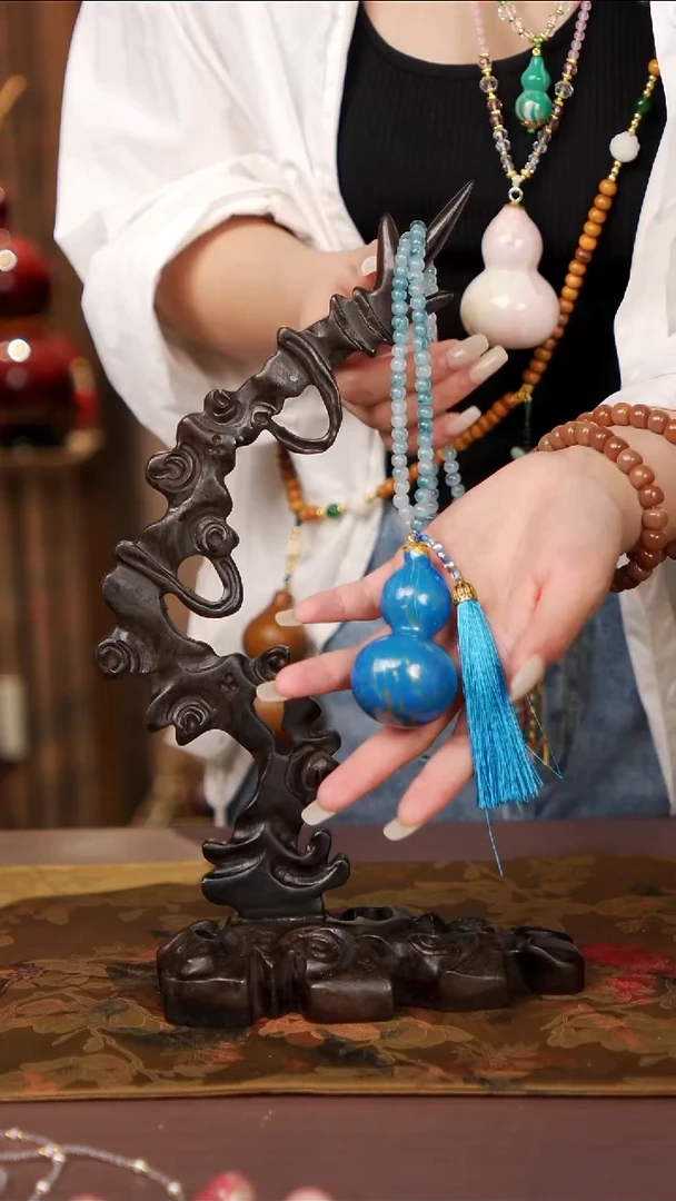 16天琦閤漆艺小葫芦挂件49