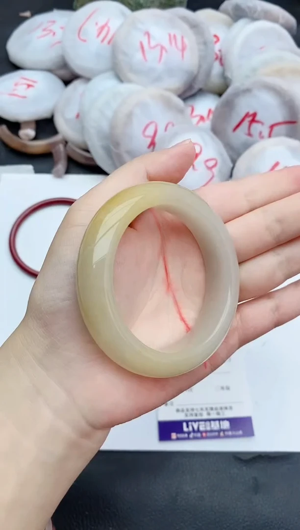 未镶嵌手镯石英质玉136+54/55