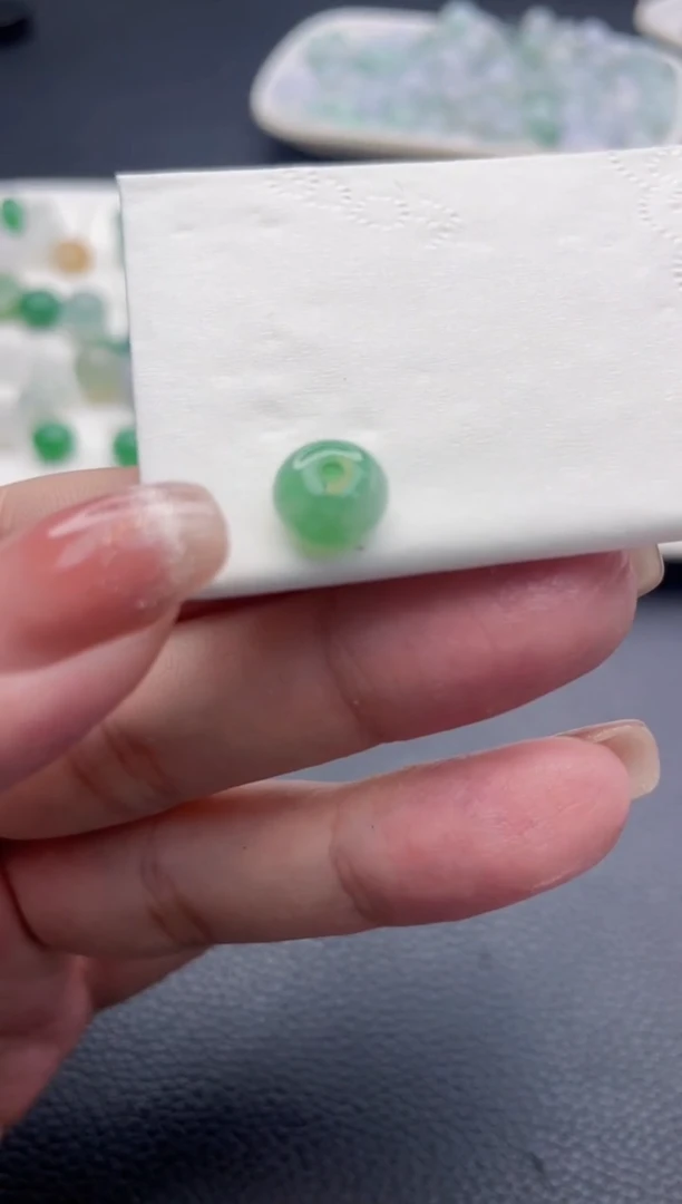 【闪购商品】定制翡翠未镶嵌珠子