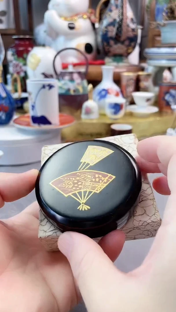 瓷片日产香盒一一一