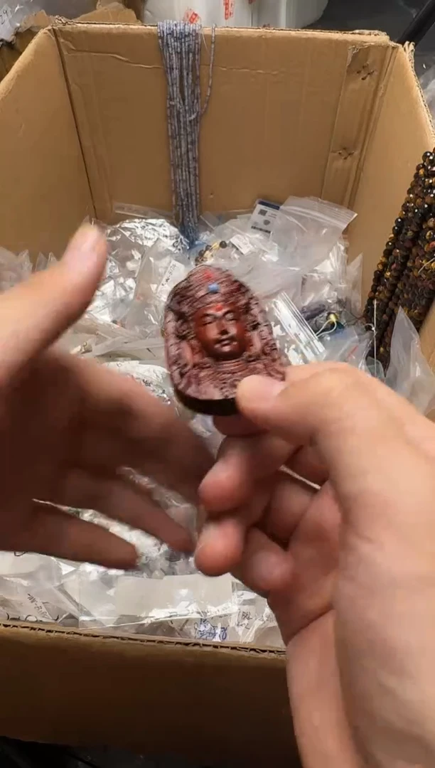 水晶手串未镶嵌上