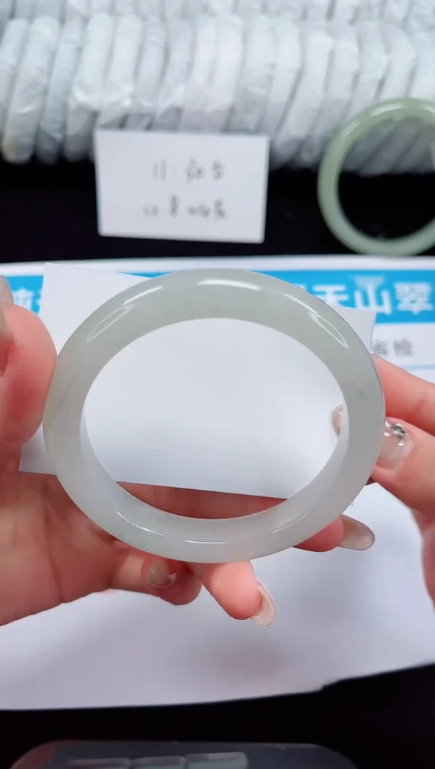 未镶嵌手镯石英质玉115-61/62