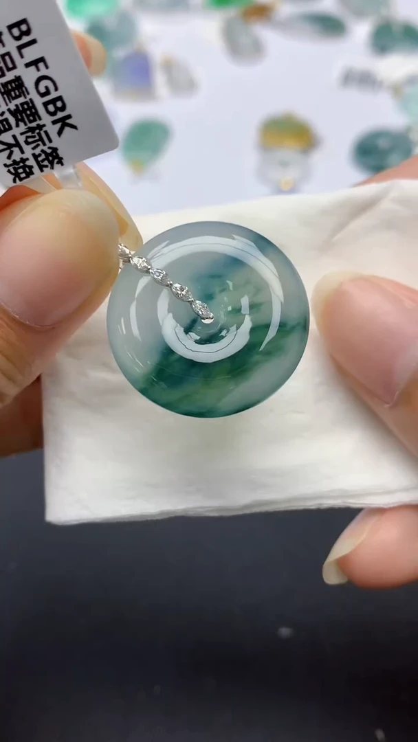 翡翠18K金镶嵌颈饰天然缅甸a货翡翠百元以上9元证书费自理