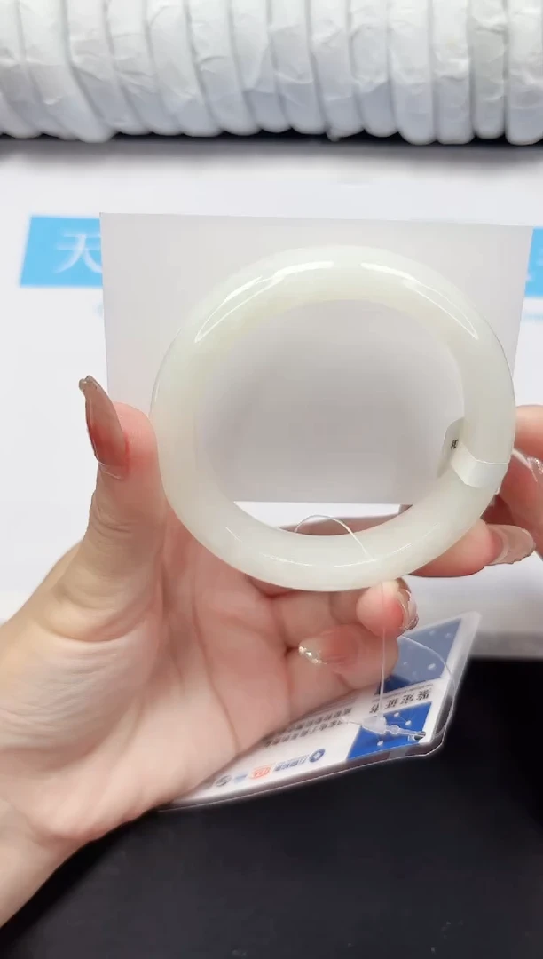 未镶嵌手镯和田玉53-61.5BK