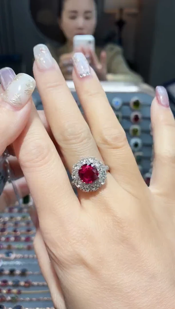 18K金镶嵌戒指碧玺2.2..