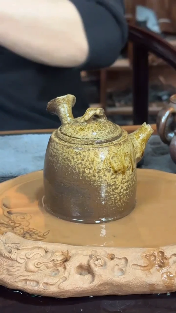 【闪购商品】紫砂全手工侧把壶壶