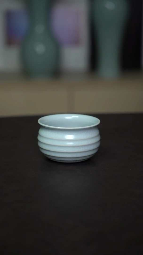 杯子瓷月白钱袋杯