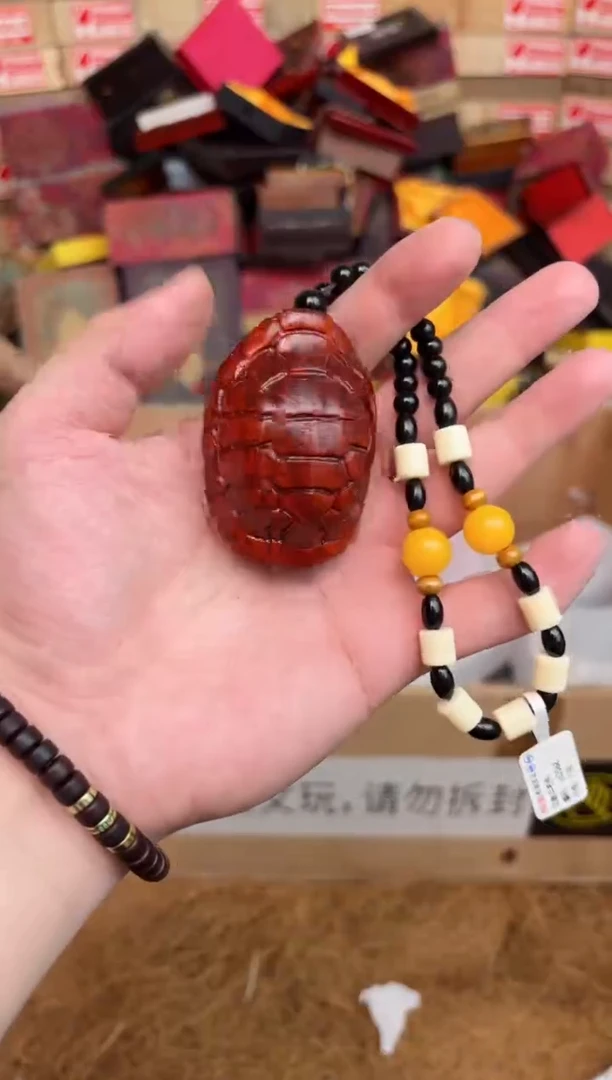 一铭文玩木作类材质手串无礼盒