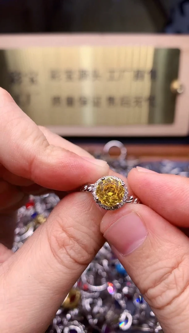 【闪购商品】蓝宝石戒指银S925镶嵌........