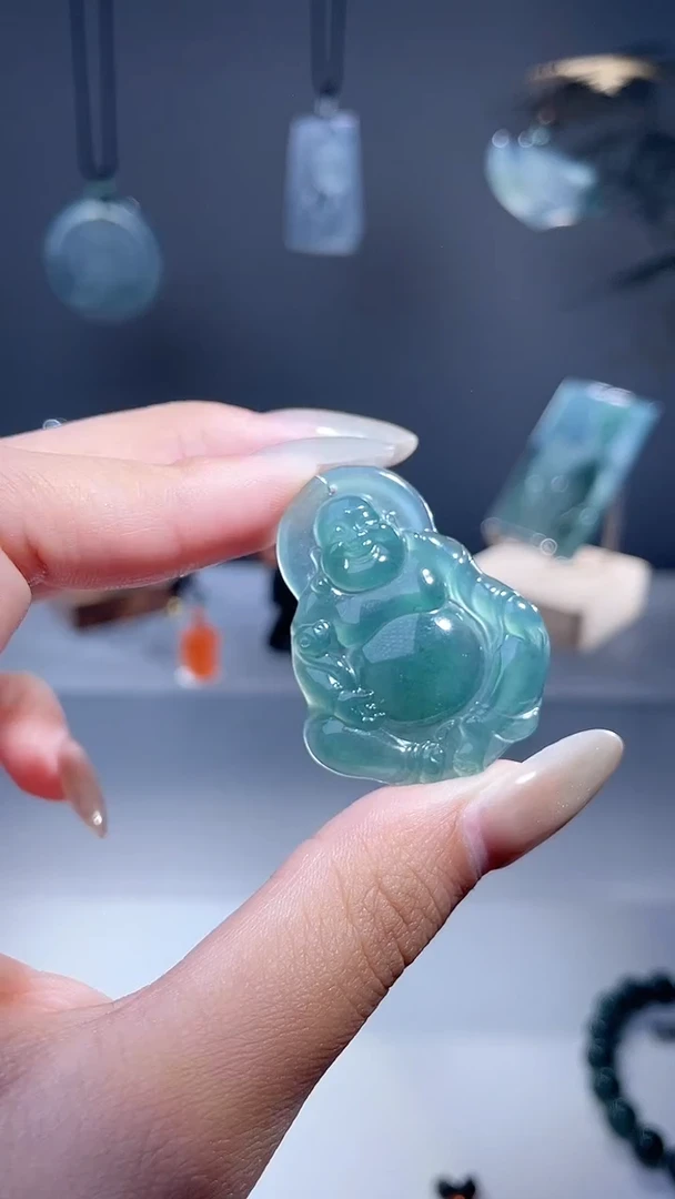 颈饰未镶嵌翡翠佛公