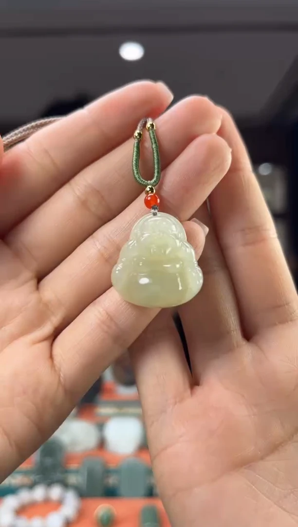 和田玉未镶嵌颈饰1