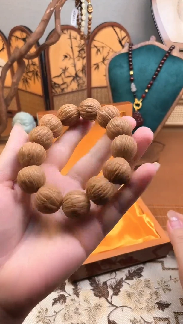 柒月手串撤柜链接（多样性发其一）￥