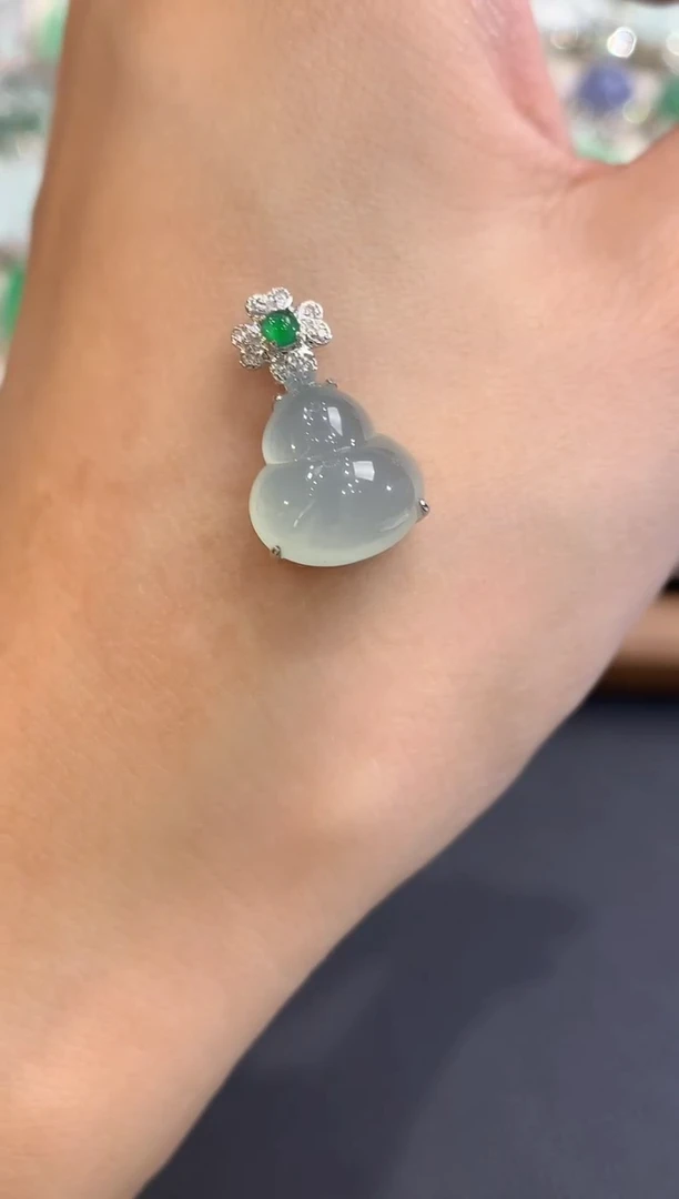 吊坠(不含链)18K金镶嵌翡翠a27