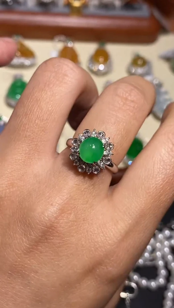 【闪购商品】翡翠戒指18K金镶嵌戒指