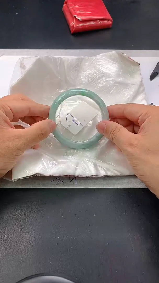 翡翠手镯未镶嵌227