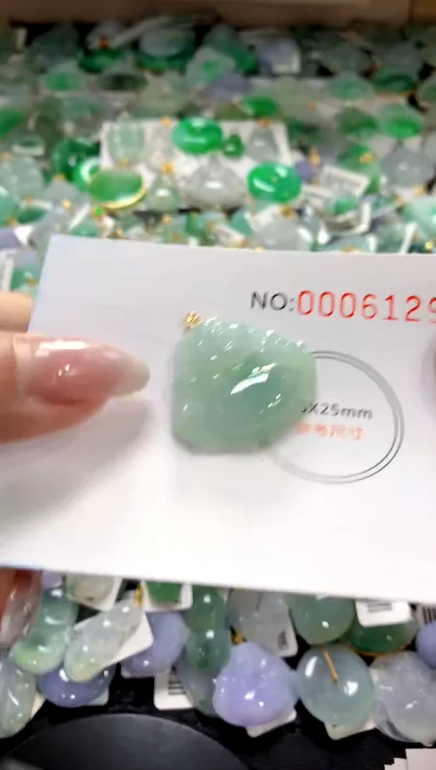 颈饰未镶嵌翡翠1111111111111111
