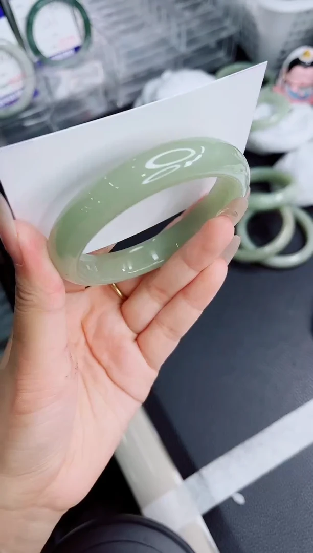 石英质玉手镯未镶嵌340-58.6