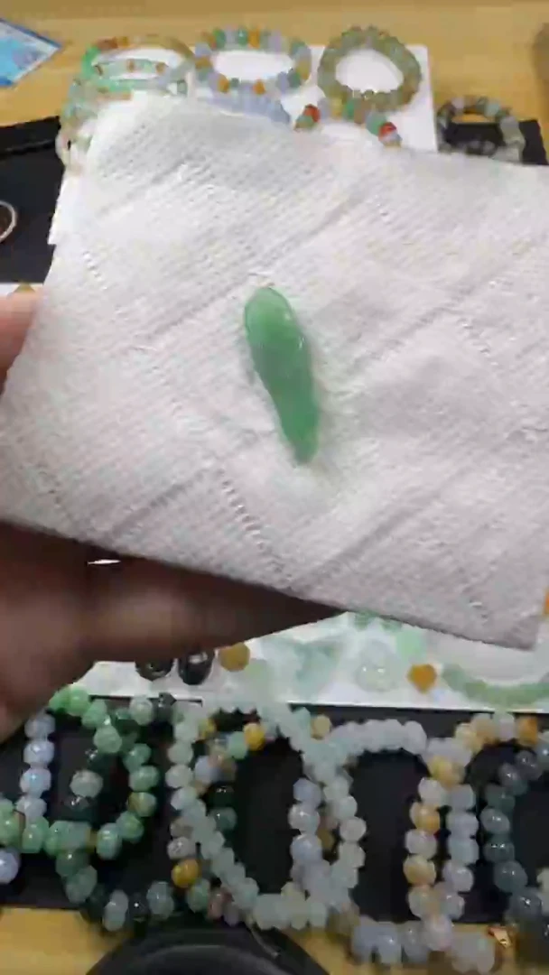 颈饰未镶嵌翡翠【闪购商品】 天然翡翠