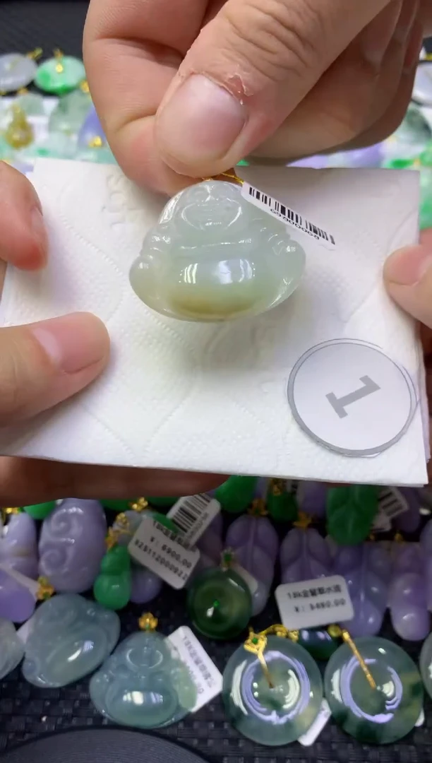 颈饰未镶嵌翡翠天然缅甸翡翠A货