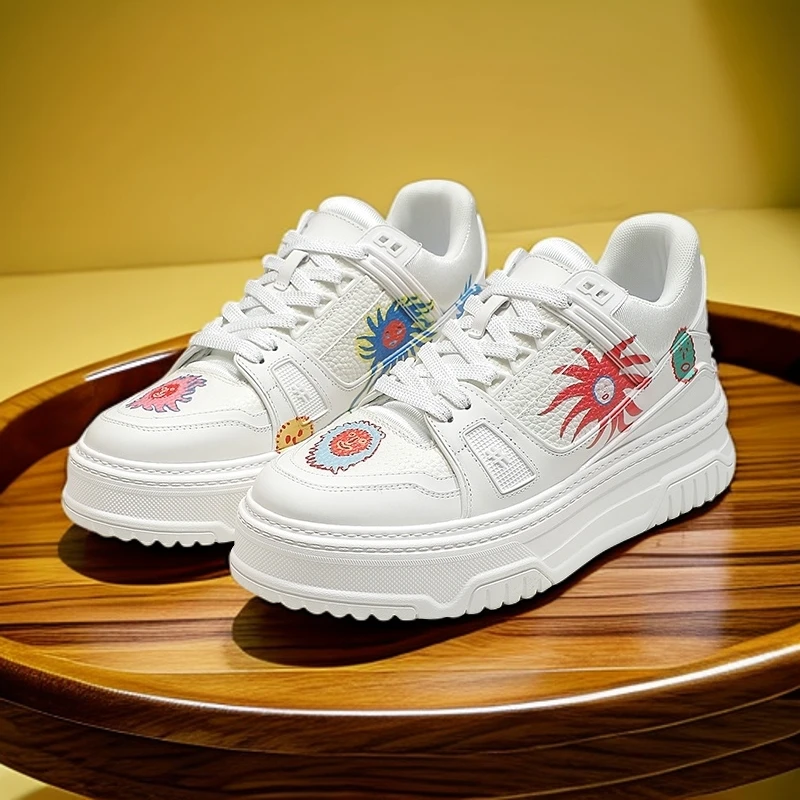 休闲板鞋2025新款男秋季小白鞋时尚白色太阳花潮流干净感男鞋板鞋