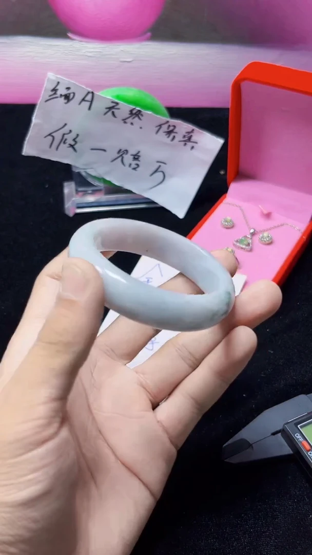 未镶嵌手镯翡翠美****️纯天然缅甸翡翠手镯