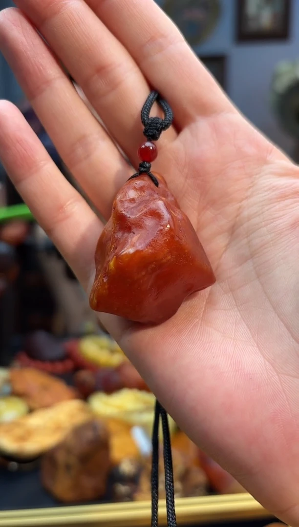琥珀颈饰未镶嵌吊坠