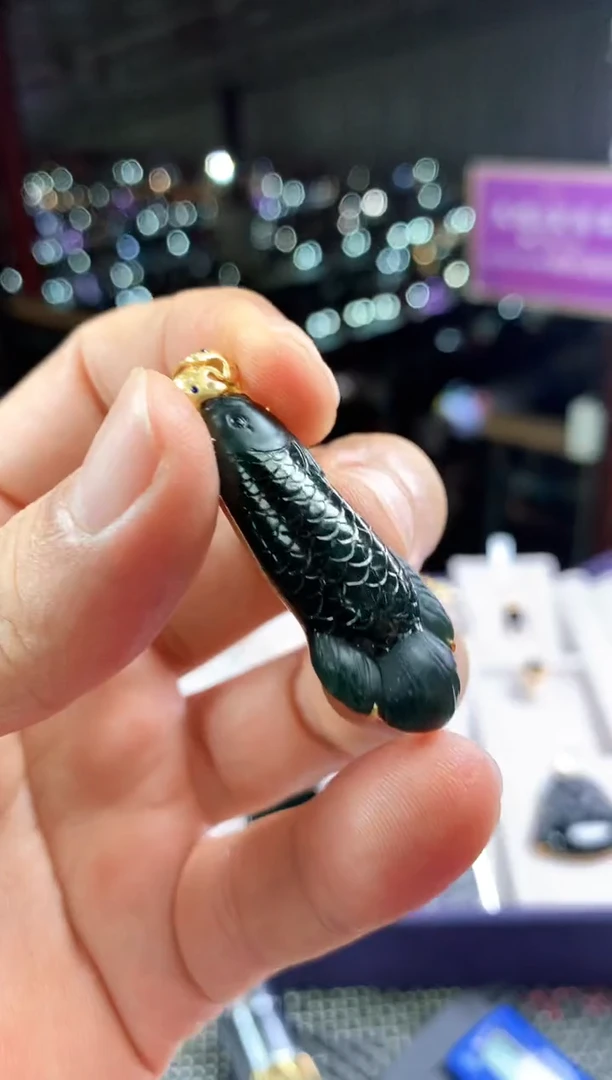 定制翡翠18K金镶嵌--557028