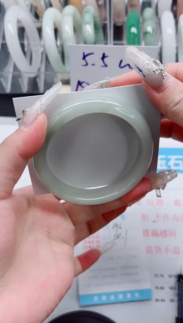 【闪购商品】石英质玉手镯未镶嵌A296-60.1