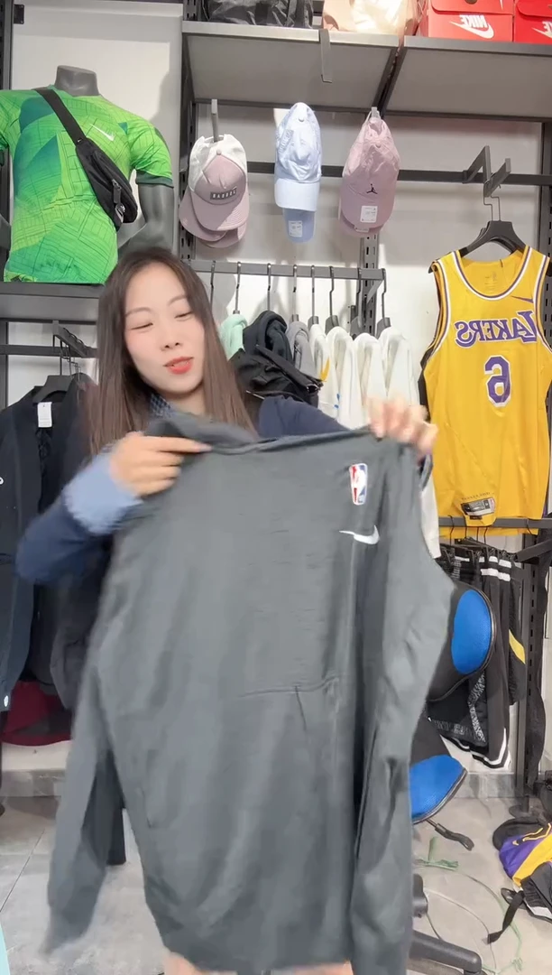 1825    编码 瑕疵款直播间过款为准 尺码180XL