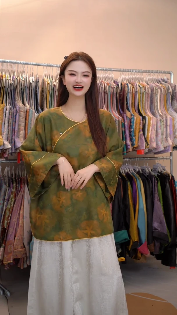 太太服晕染绿花