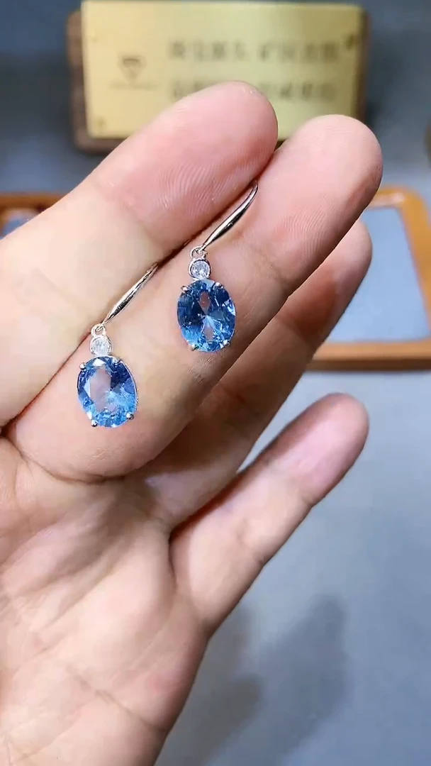 【闪购商品】海蓝宝石耳坠银S925镶嵌321