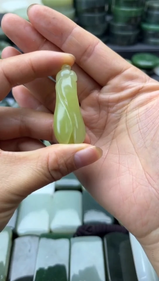 未镶嵌和田玉珠宝半成品挂件