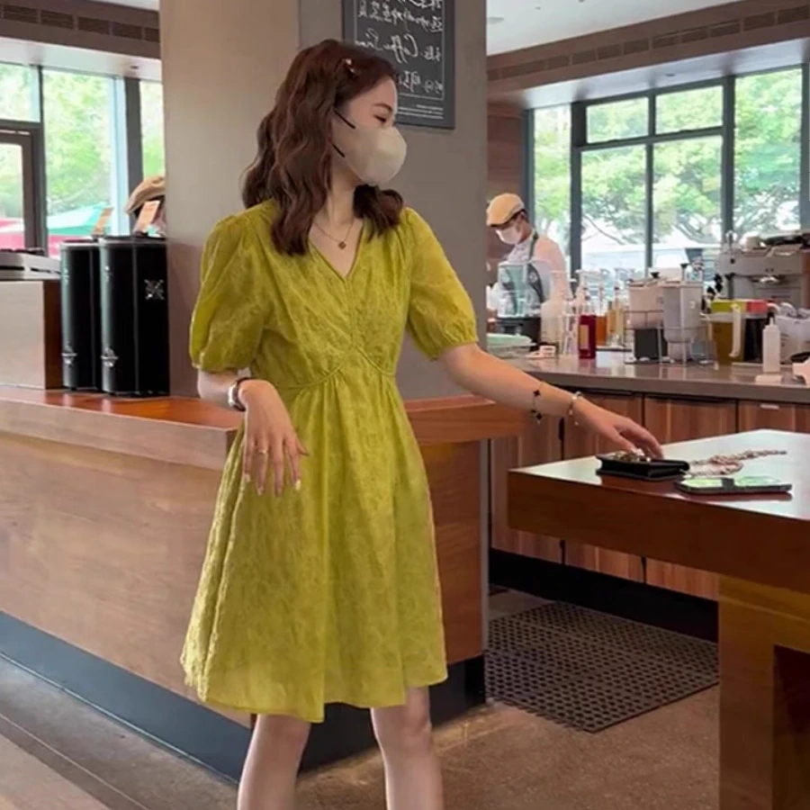 绝美绿色泡泡袖连衣裙减龄洋气时尚小个子气质裙子女夏季2025新款