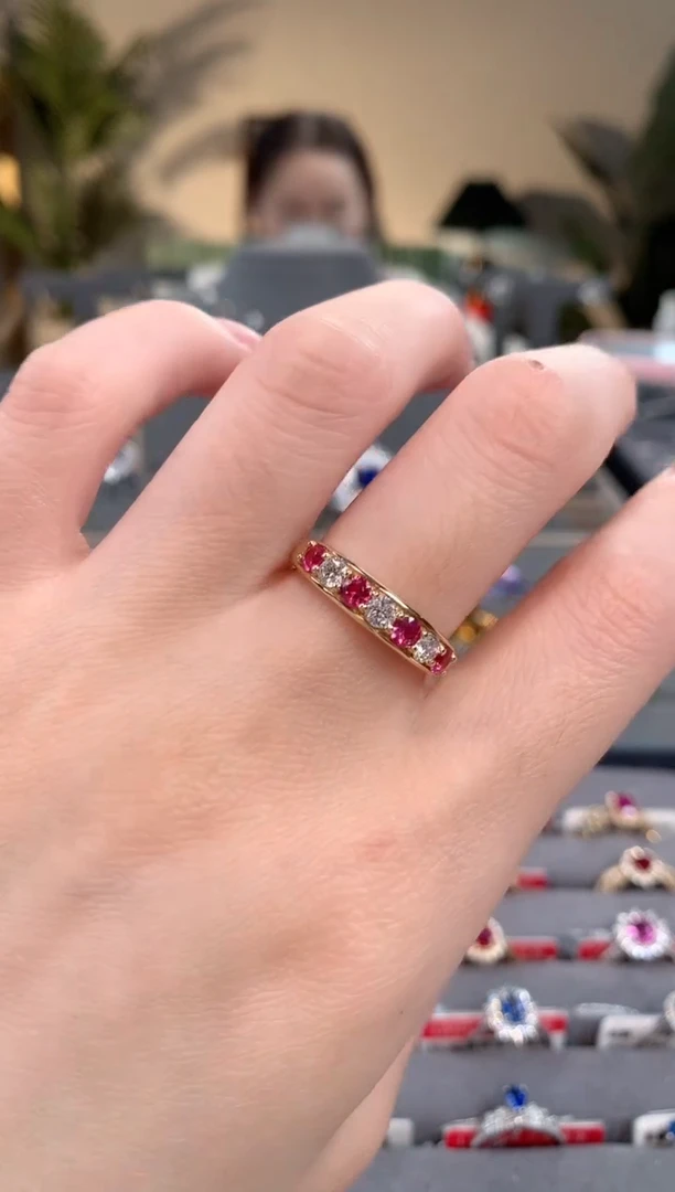 【闪购商品】红宝石戒指18K金镶嵌红宝石