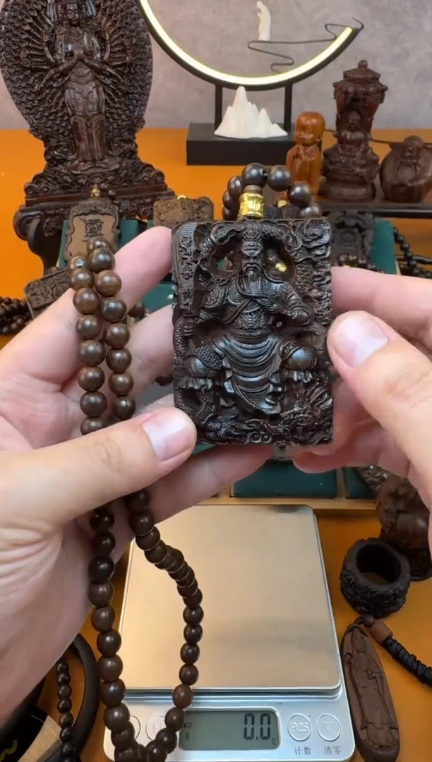 贡木吊坠《巴布亚贡木》新品御龙立刀关公+108颗