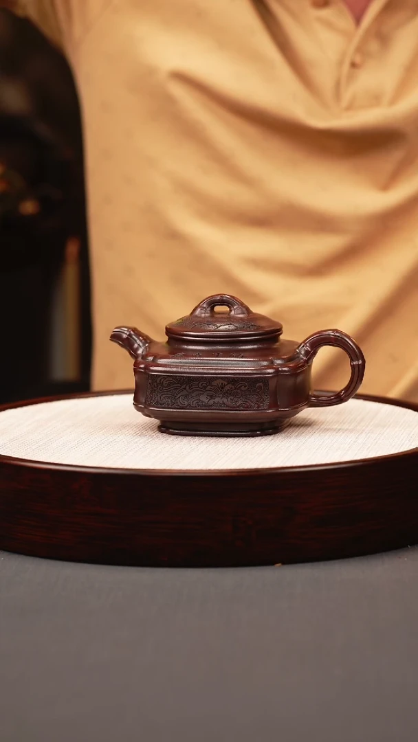 茶壶紫砂古红泥 四方抽角 刻绘