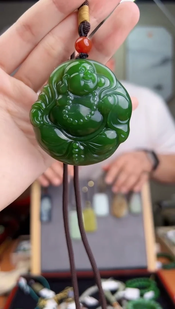 颈饰未镶嵌和田玉一物一证 拍一单发一个