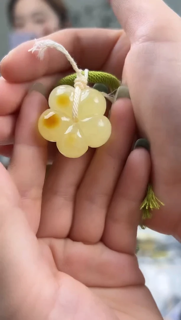 未镶嵌蜜蜡裸石蜜蜡吊坠